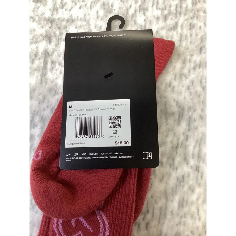 Nike Everyday Plus Cushioned Crew Socks Burgundy Heart Swoosh IH8626-613 M 6-10